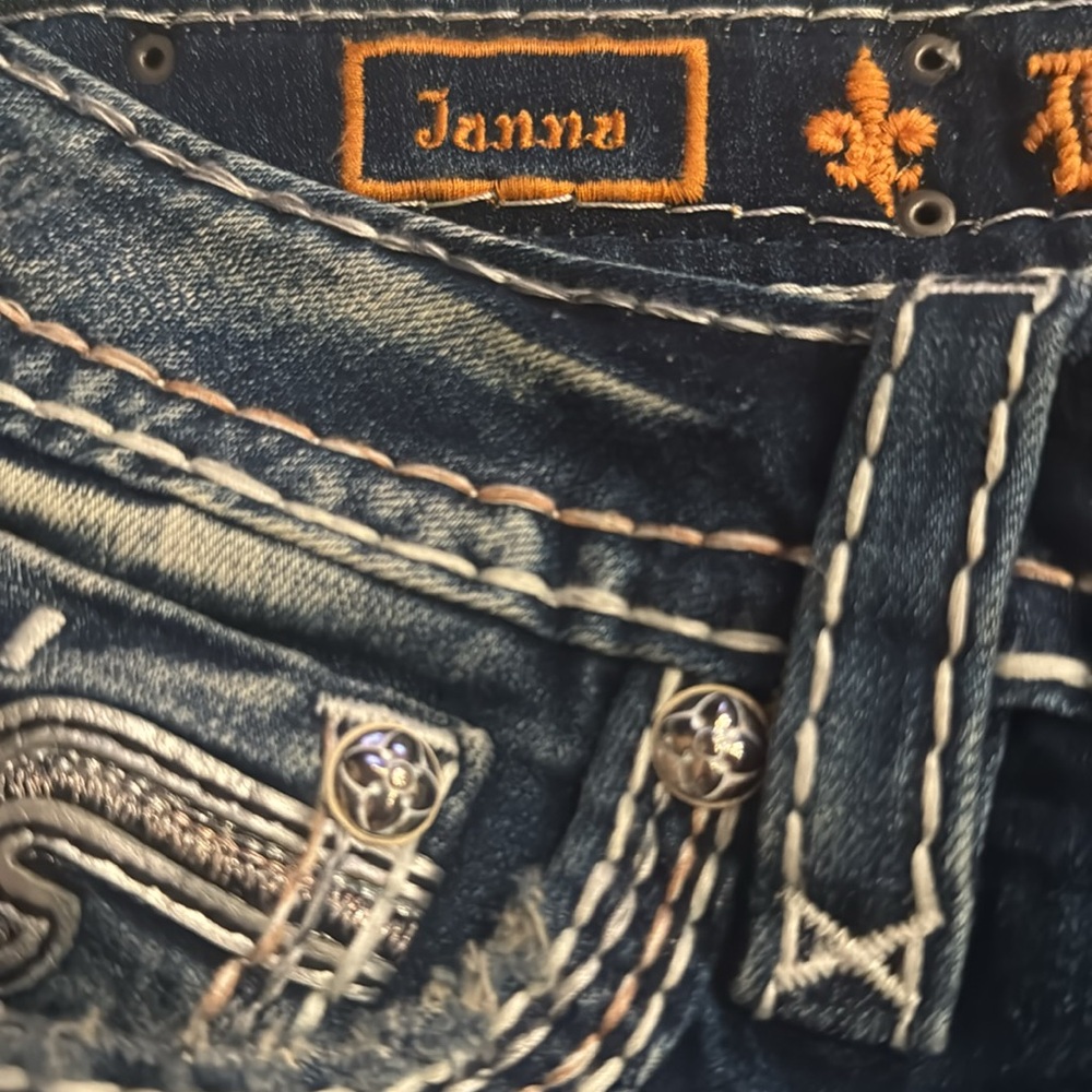 NWT Rock Revival Distressed Bootcut (Janna) Jeans - Picture 9 of 13
